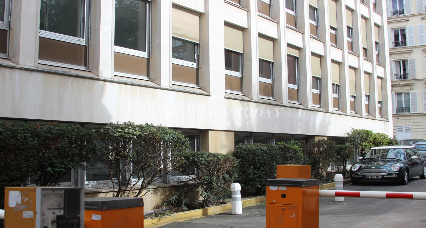 office rent 30 rue d'orleans-1
