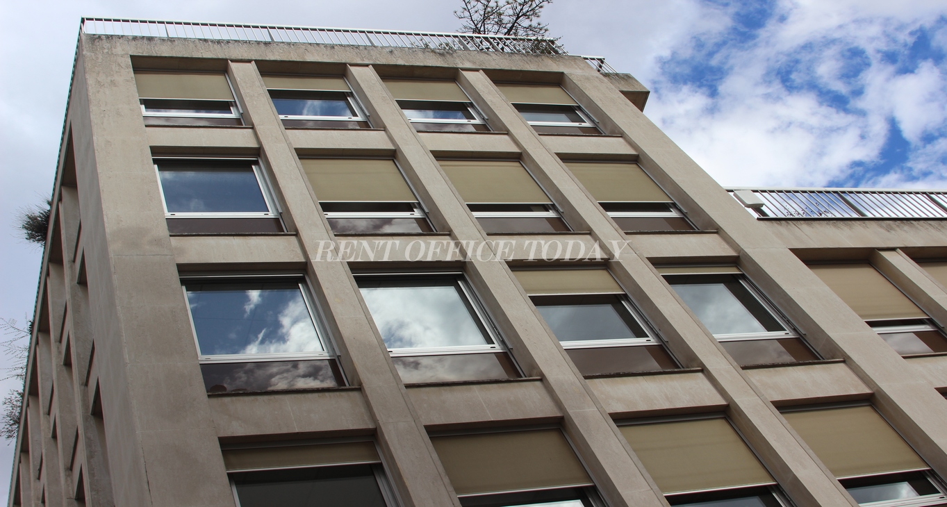 office rent 30 rue d'orleans-3
