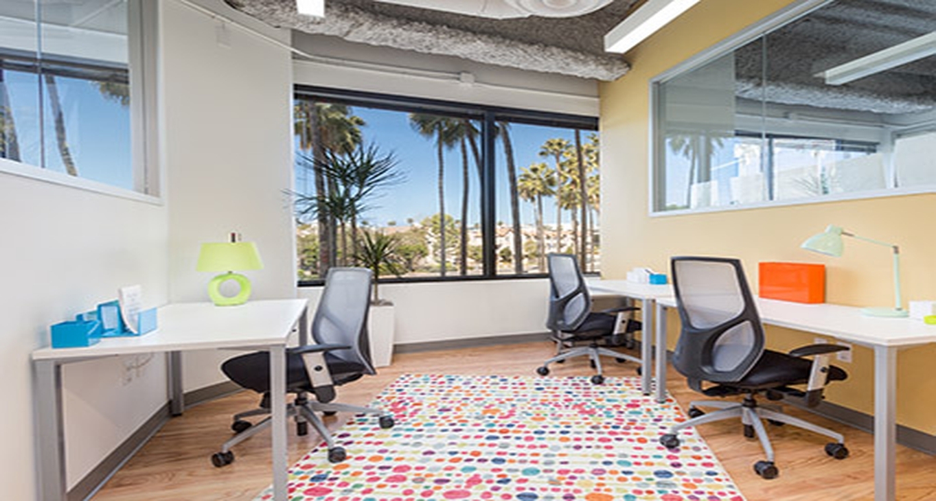 Бизнес центр La Jolla Center I_8-8 Cнять офис La Jolla Center I_8-8