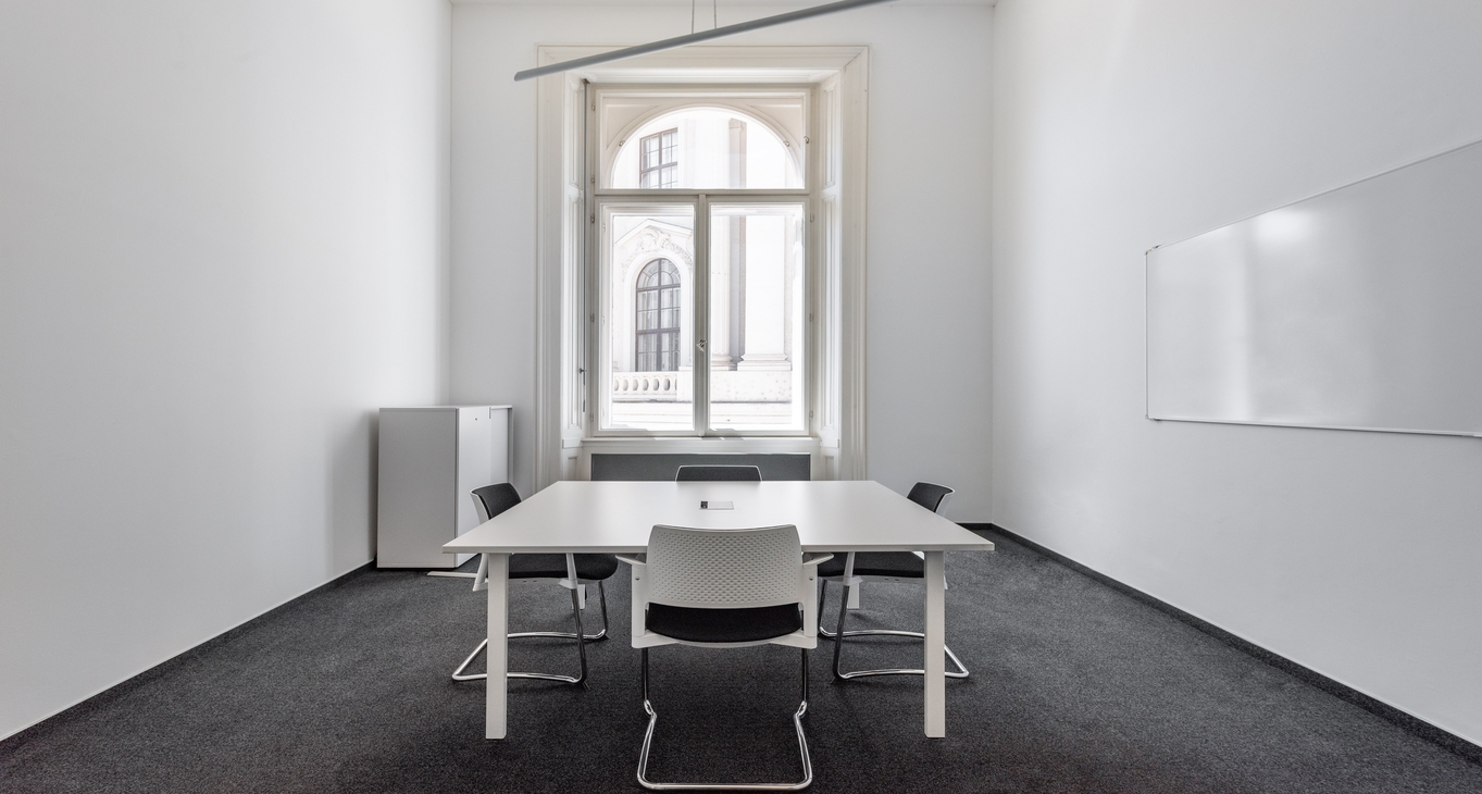 Business Center Le Palais_3-3 Rent office Le Palais_3-3