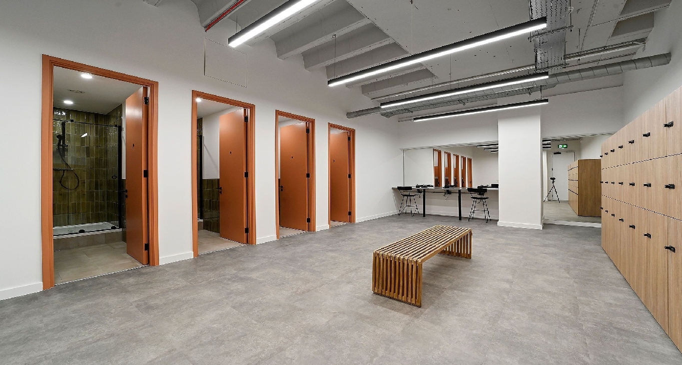 办公室租金Mansell Street 21_12-12