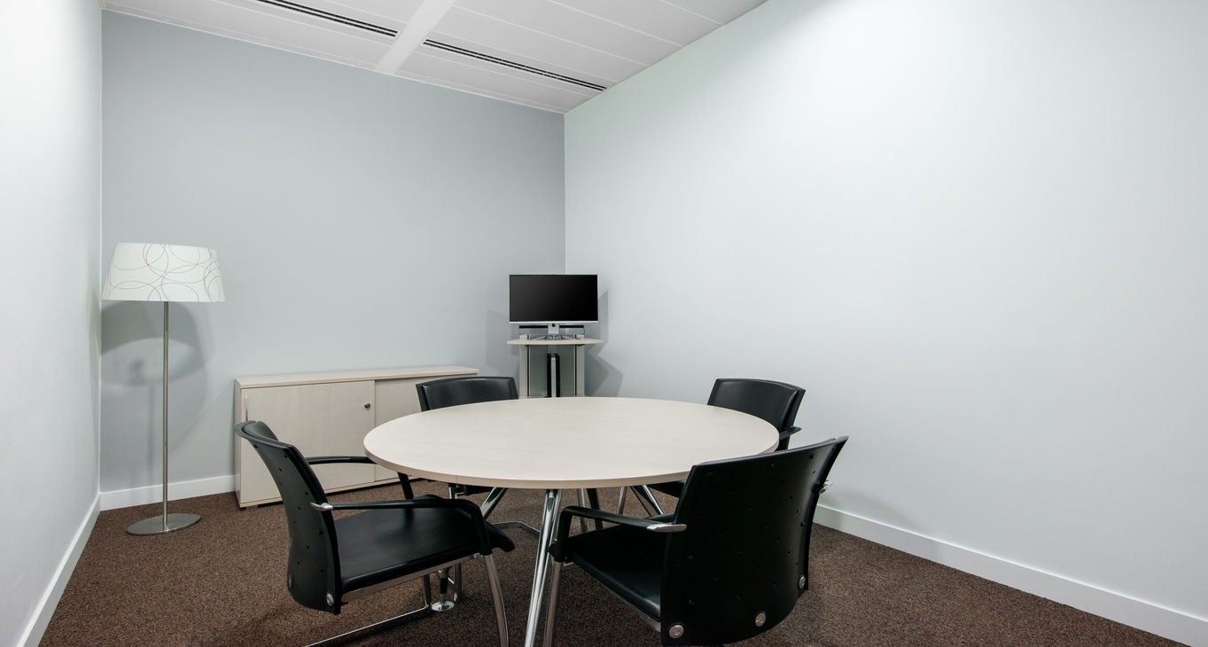 Business Center Mar Vermelho Building_6-6 Rent office Mar Vermelho Building_6-6
