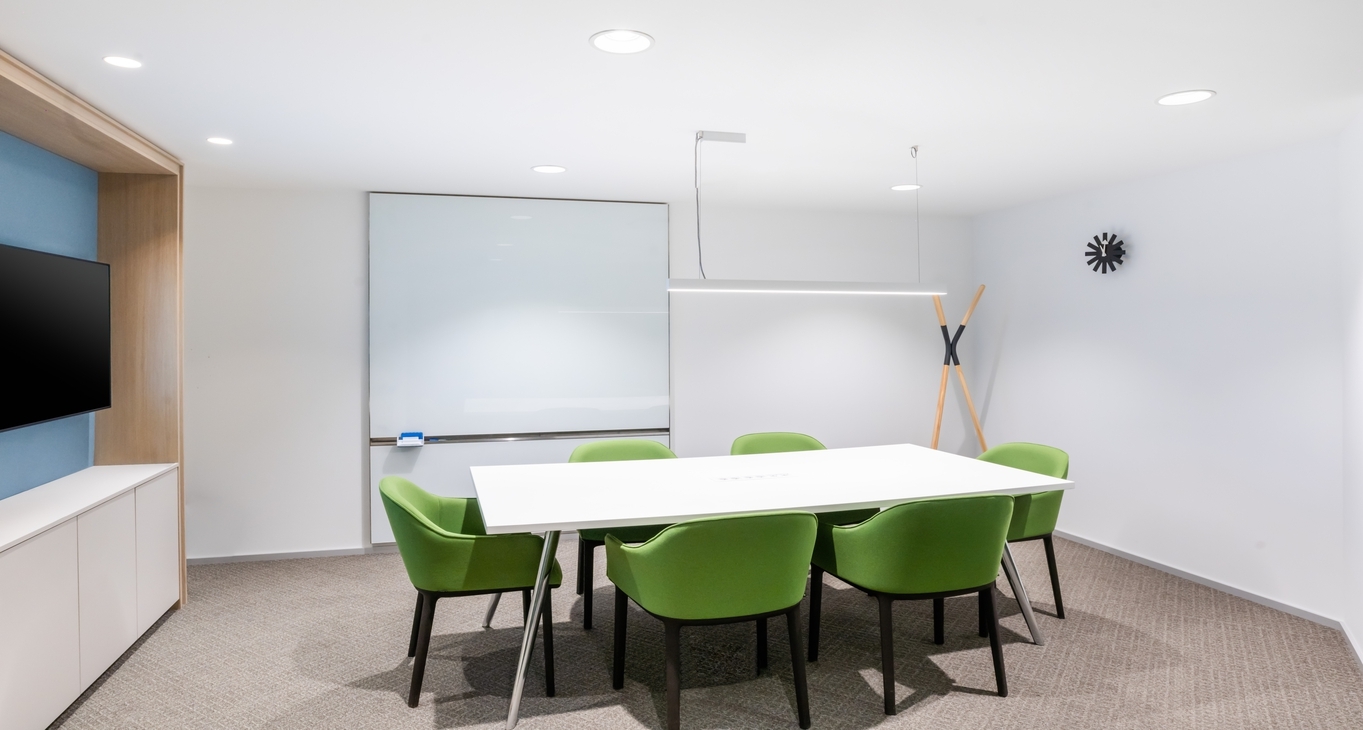 Business Center Metro Plaza_8-8 Rent office Metro Plaza_8-8