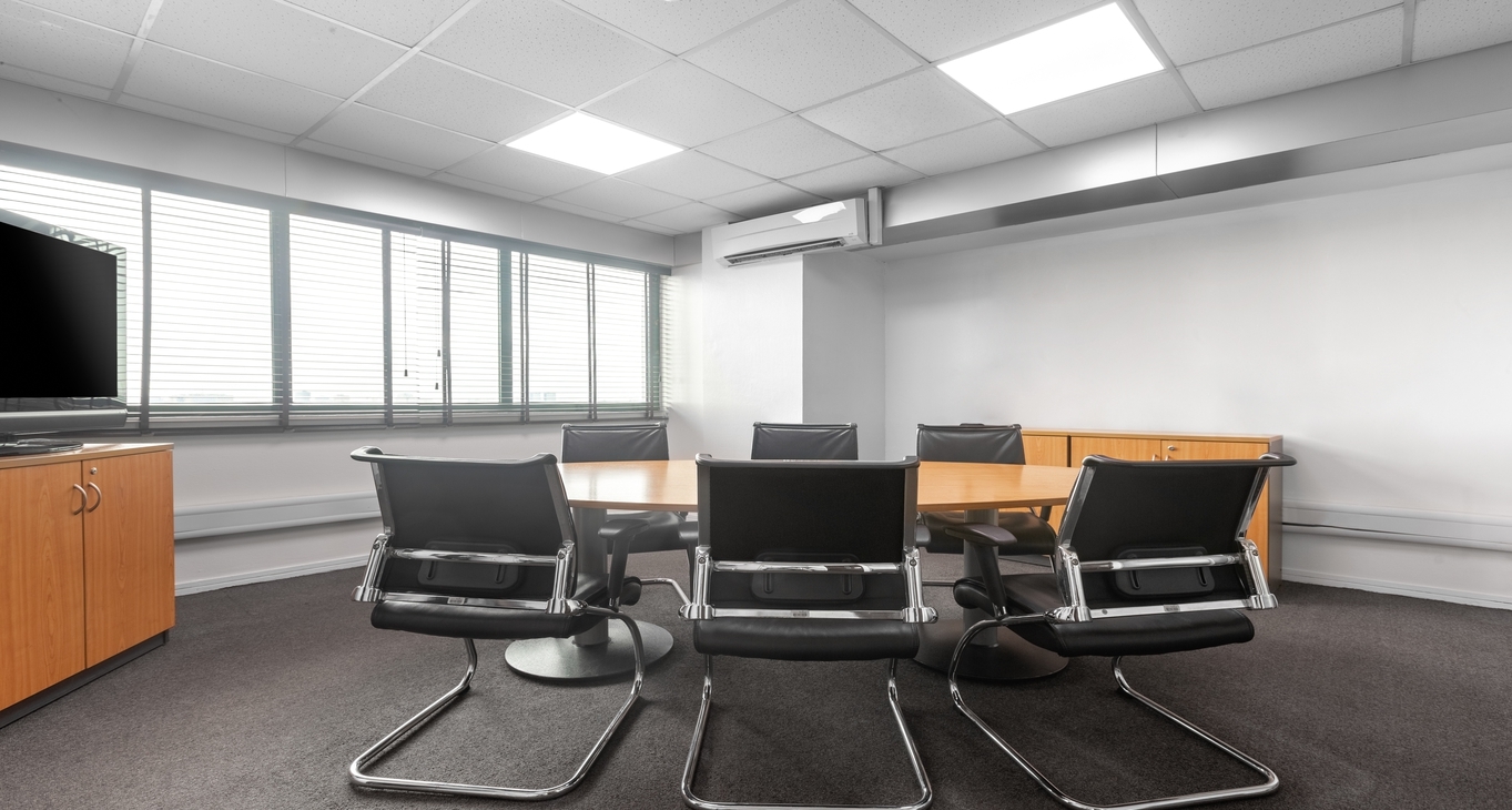Rent office Mulliner Towers_1-1