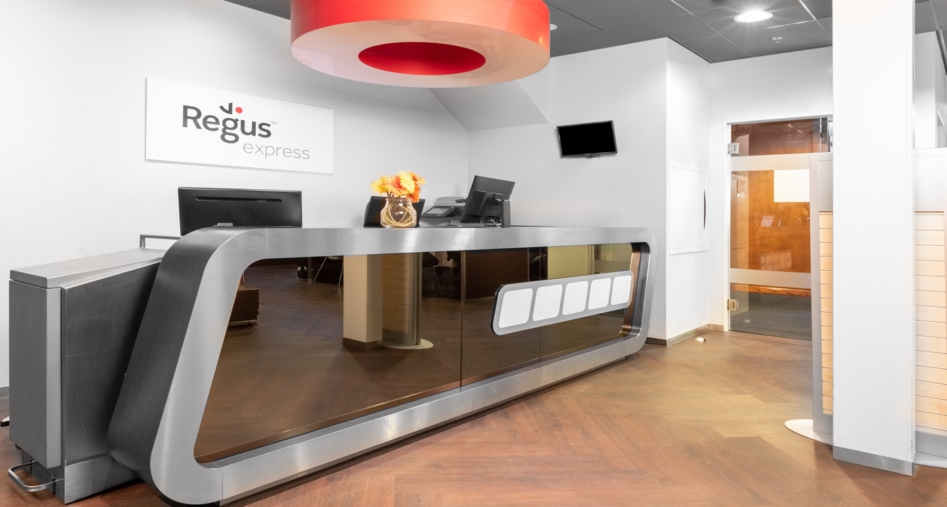 Rent office NS International Amsterdam Central_2-2