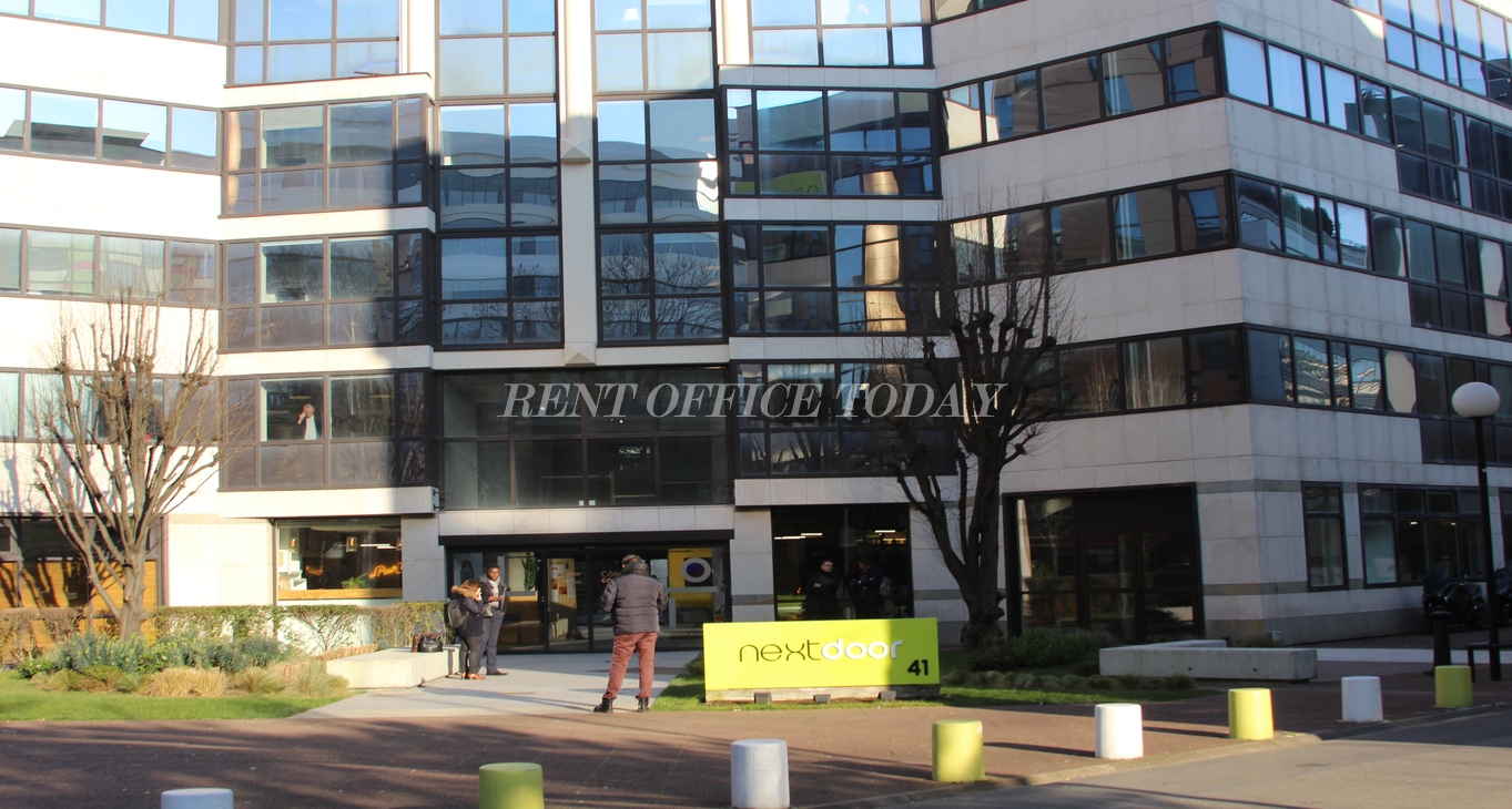 office rent nextdoor issy village-3