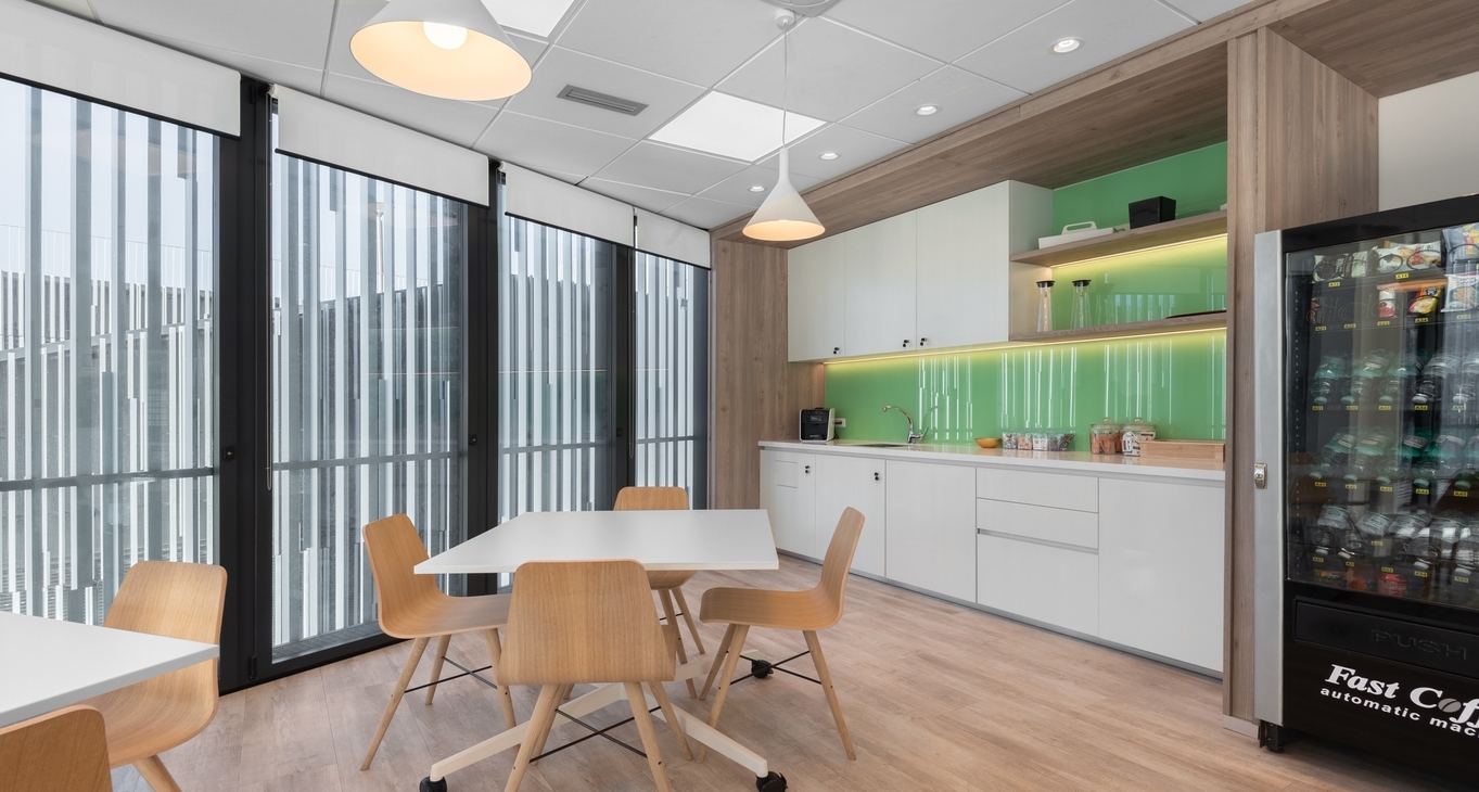 Rent office Piazza Carlo Magno 21_6-6