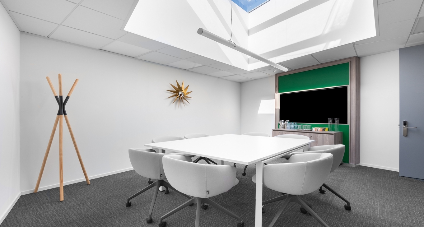 Rent office Piazza Carlo Magno 21_7-7