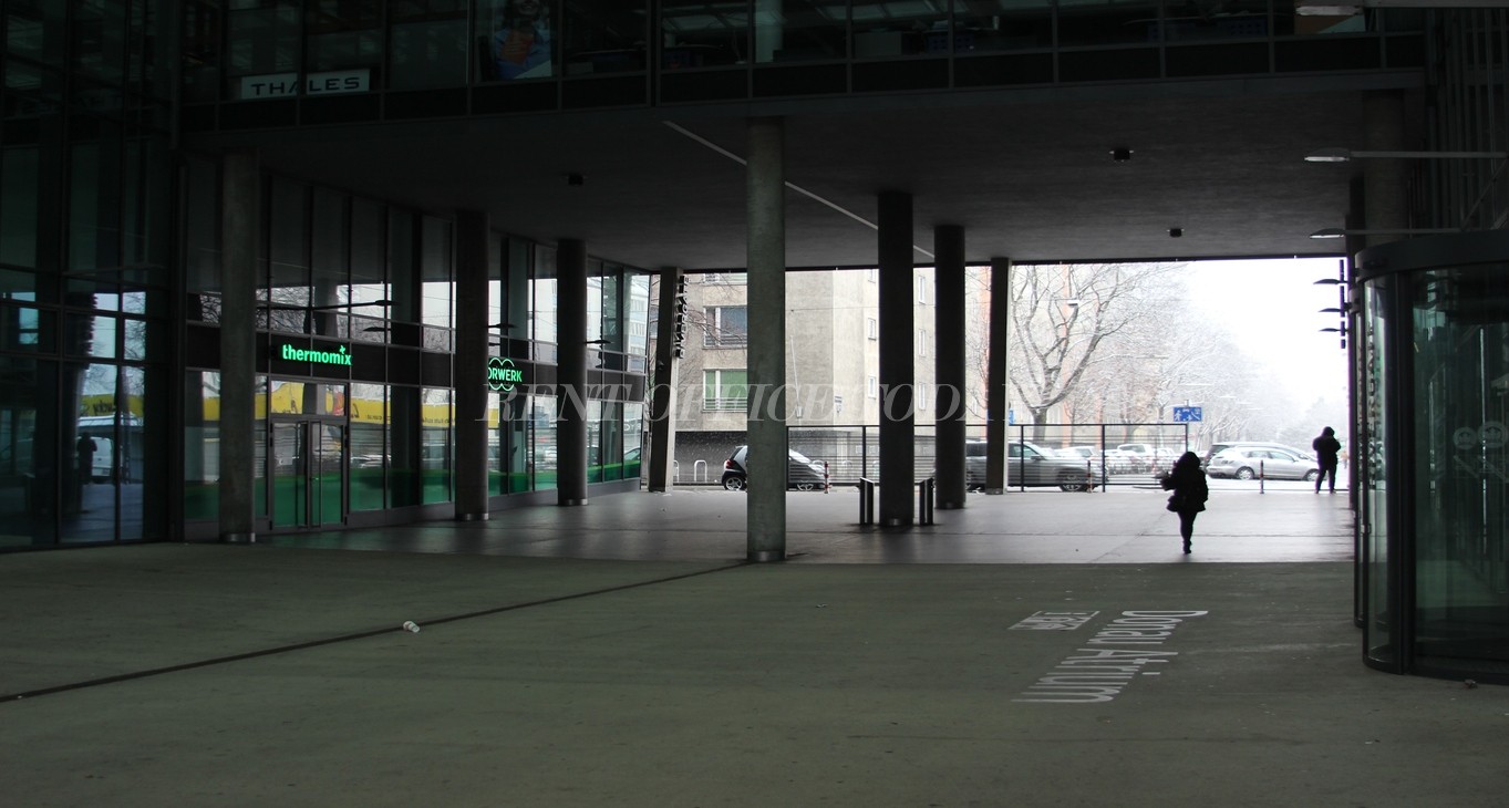 office rent rivergate-4