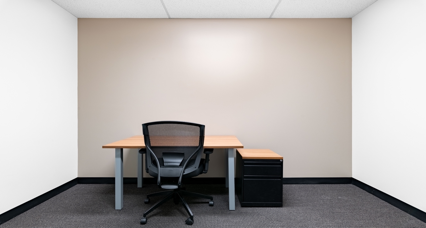 Rent office Robson Square_5-5