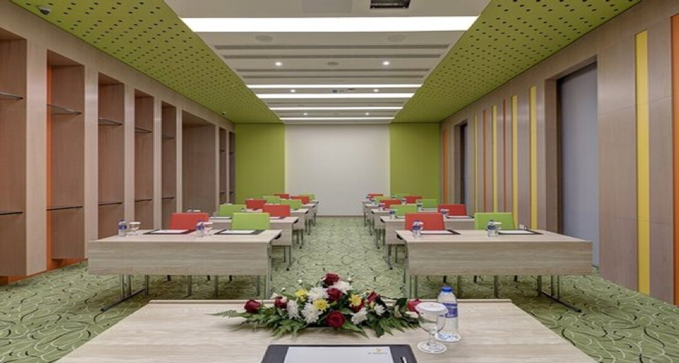 Бизнес центр Sheikh Zayed Road_2-2 Cнять офис Sheikh Zayed Road_2-2