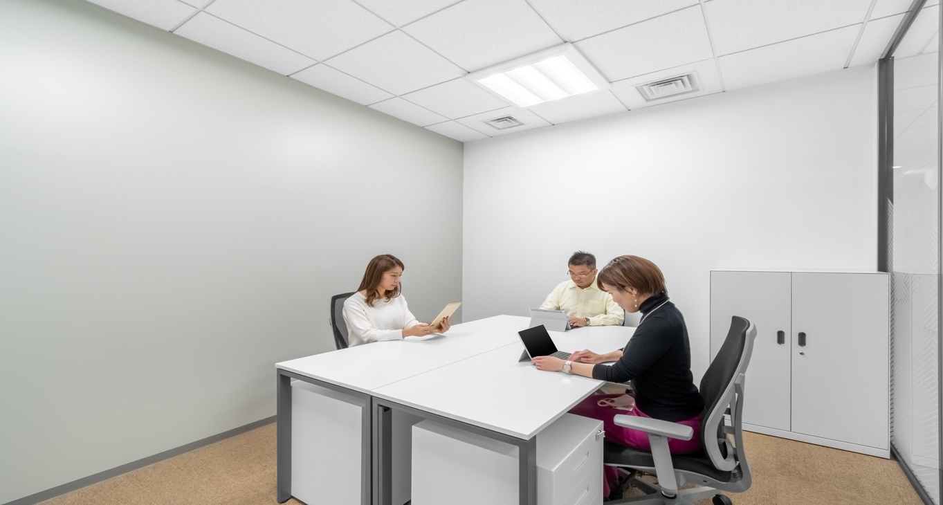 Centro de negocios Solala Plaza_7-7 Alquiler oficinas Solala Plaza_7-7