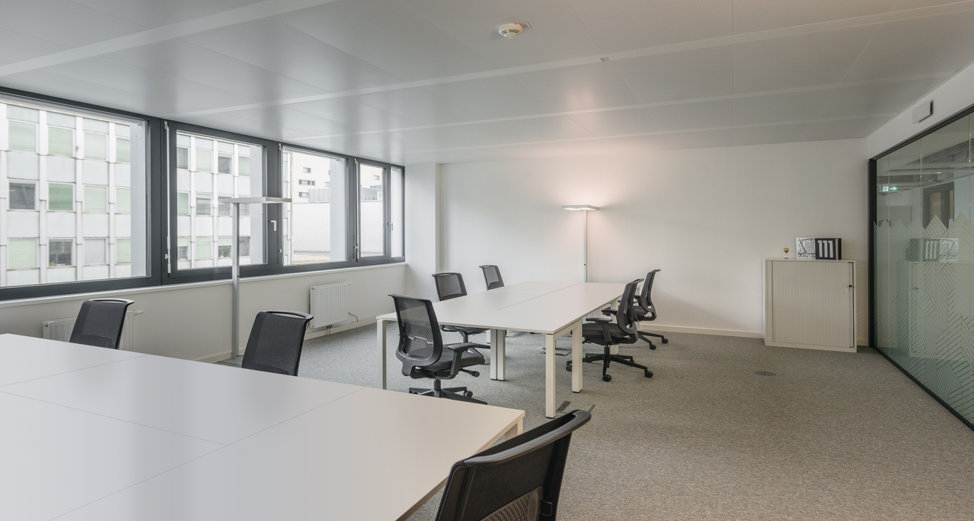 Rent office Square One_5-5