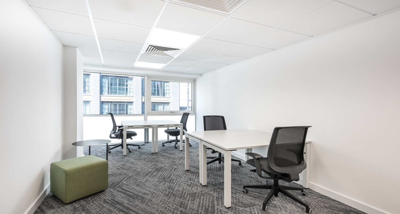 Business Center St James Tower_3-3 Rent office St James Tower_3-3