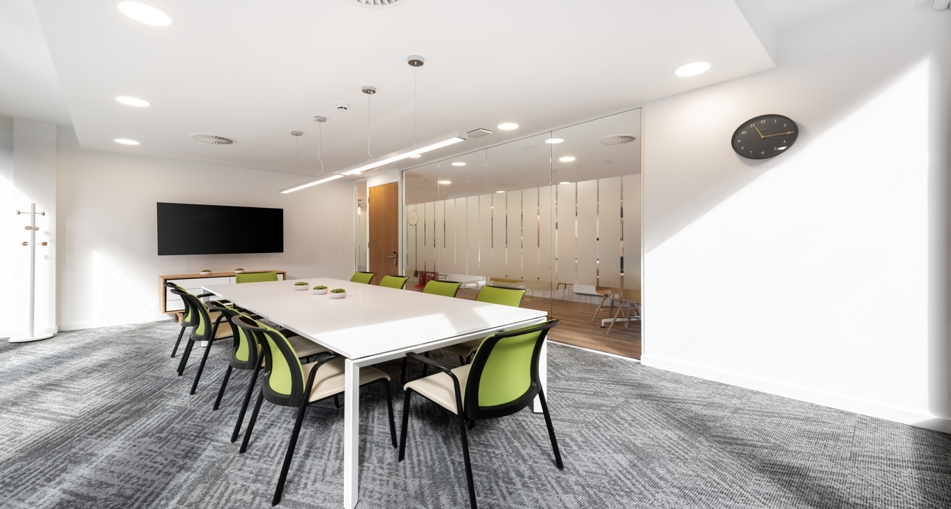 Business Center St James Tower_6-6 Rent office St James Tower_6-6