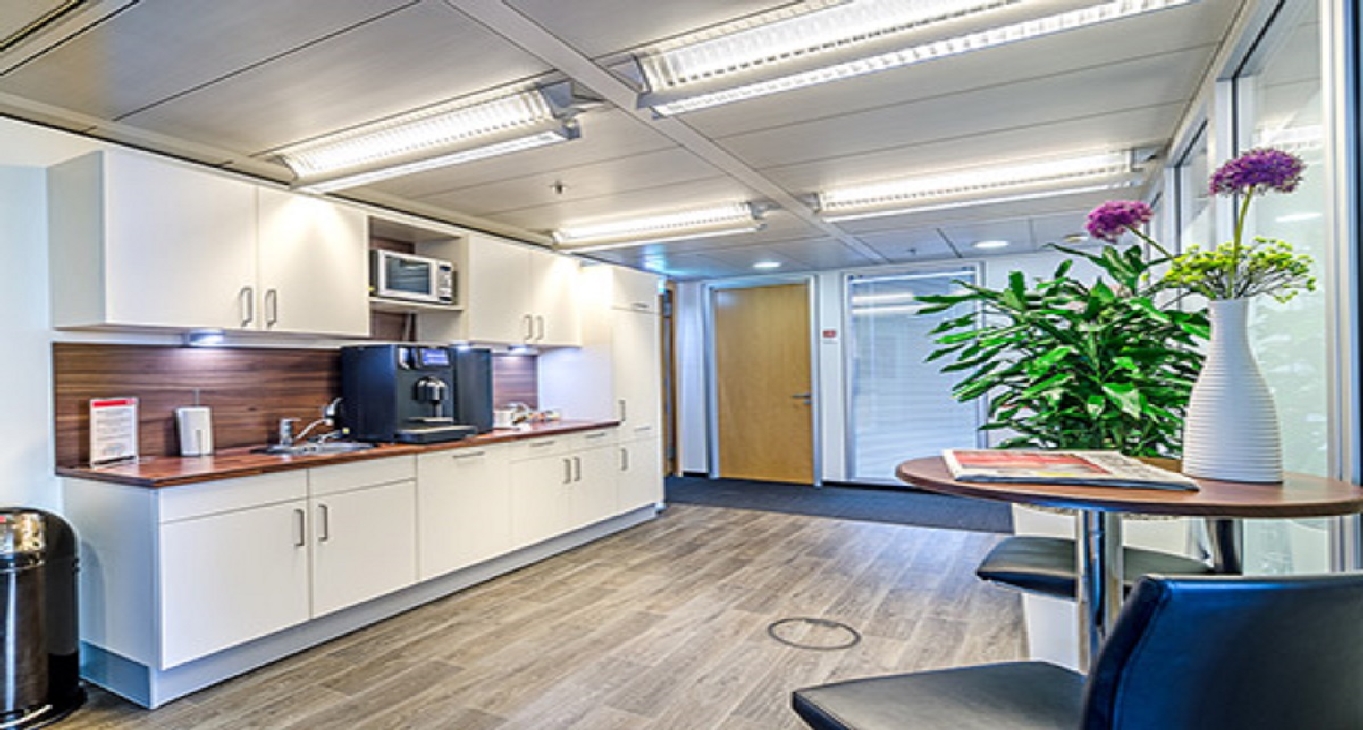 Sewa kantor Stadttor 1_7-8