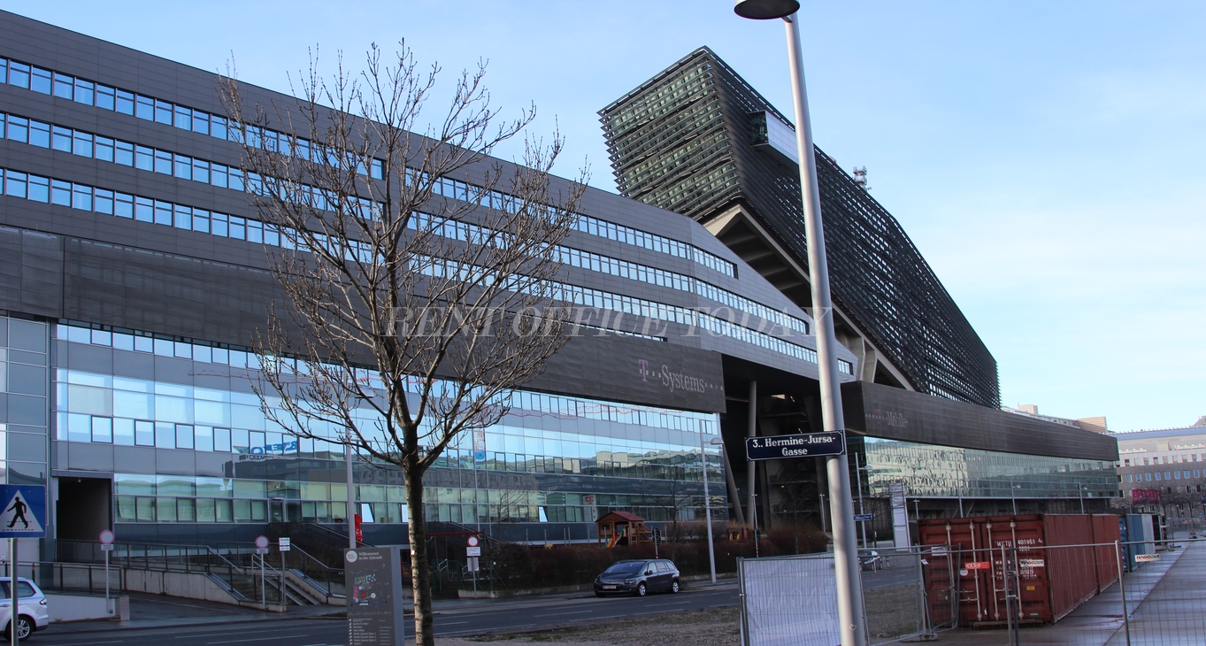 office rent t-center st. marx-11