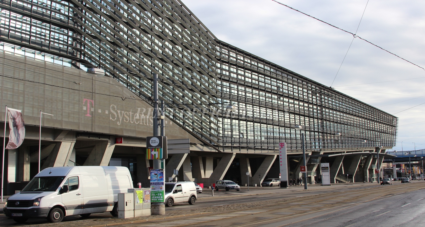 office rent t-center st. marx-7