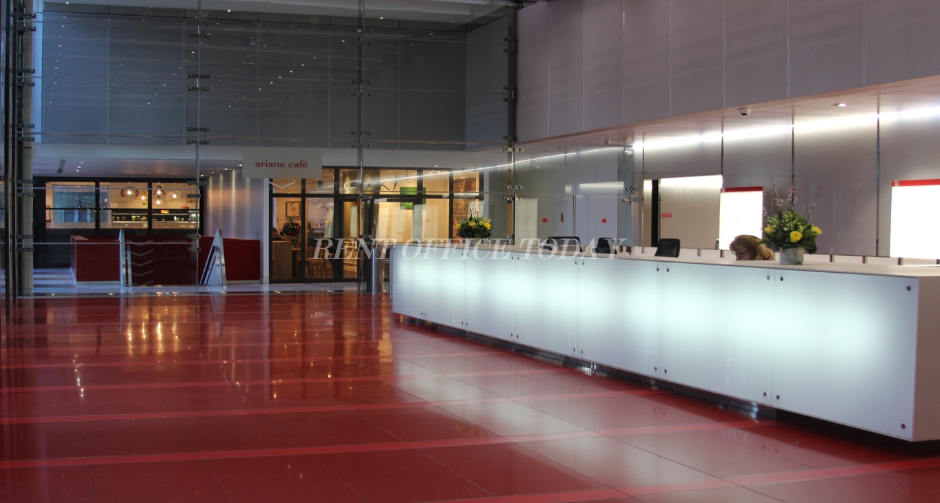 office rent tour ariane-12