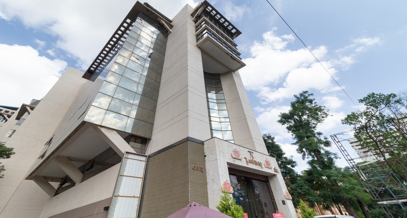 The Estate Building_7 ビジネスセンター-7 レンタルオフィス The Estate Building_7-7