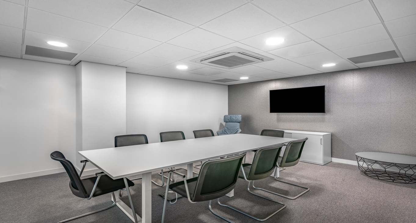 Business Center The Pinnacle 15F 18F_7-7 Rent office The Pinnacle 15F 18F_7-7