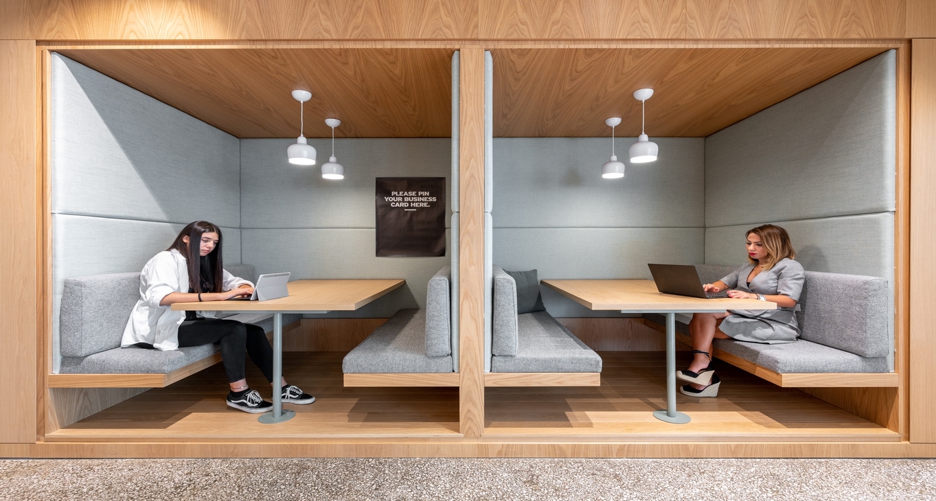 Rent office Theanous 15_1-1