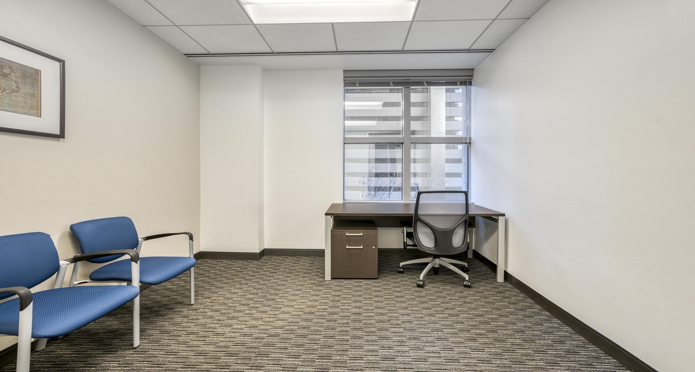 Business Center Two Logan Square_3-3 Rent office Two Logan Square_3-3