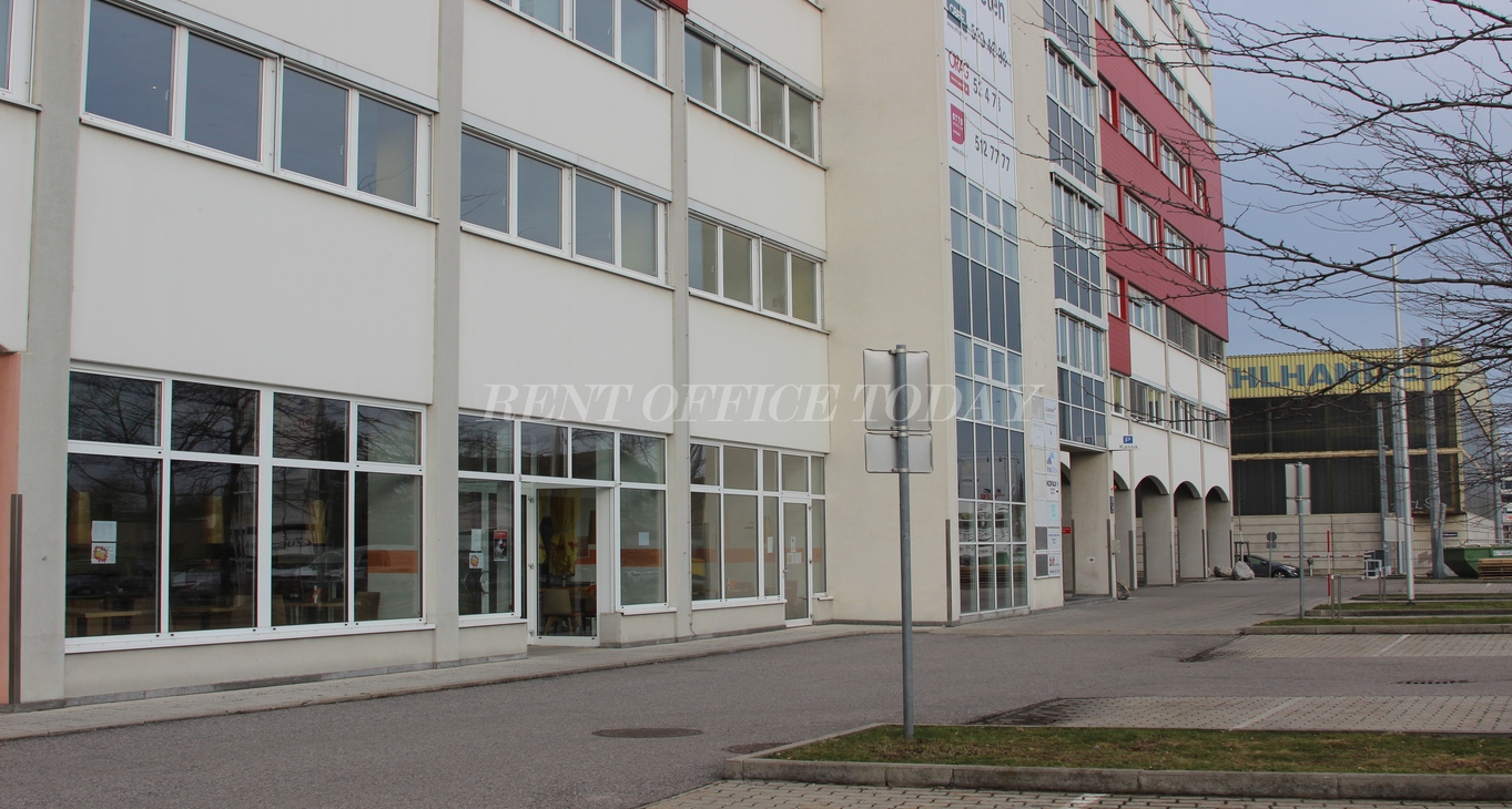 office rent u6 center siebenhirten-3