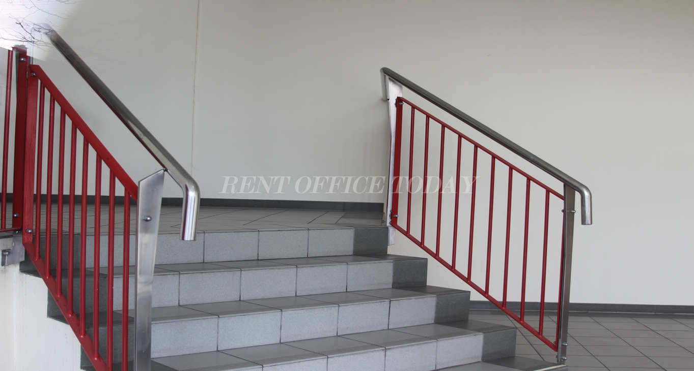 office rent u6 center siebenhirten-7