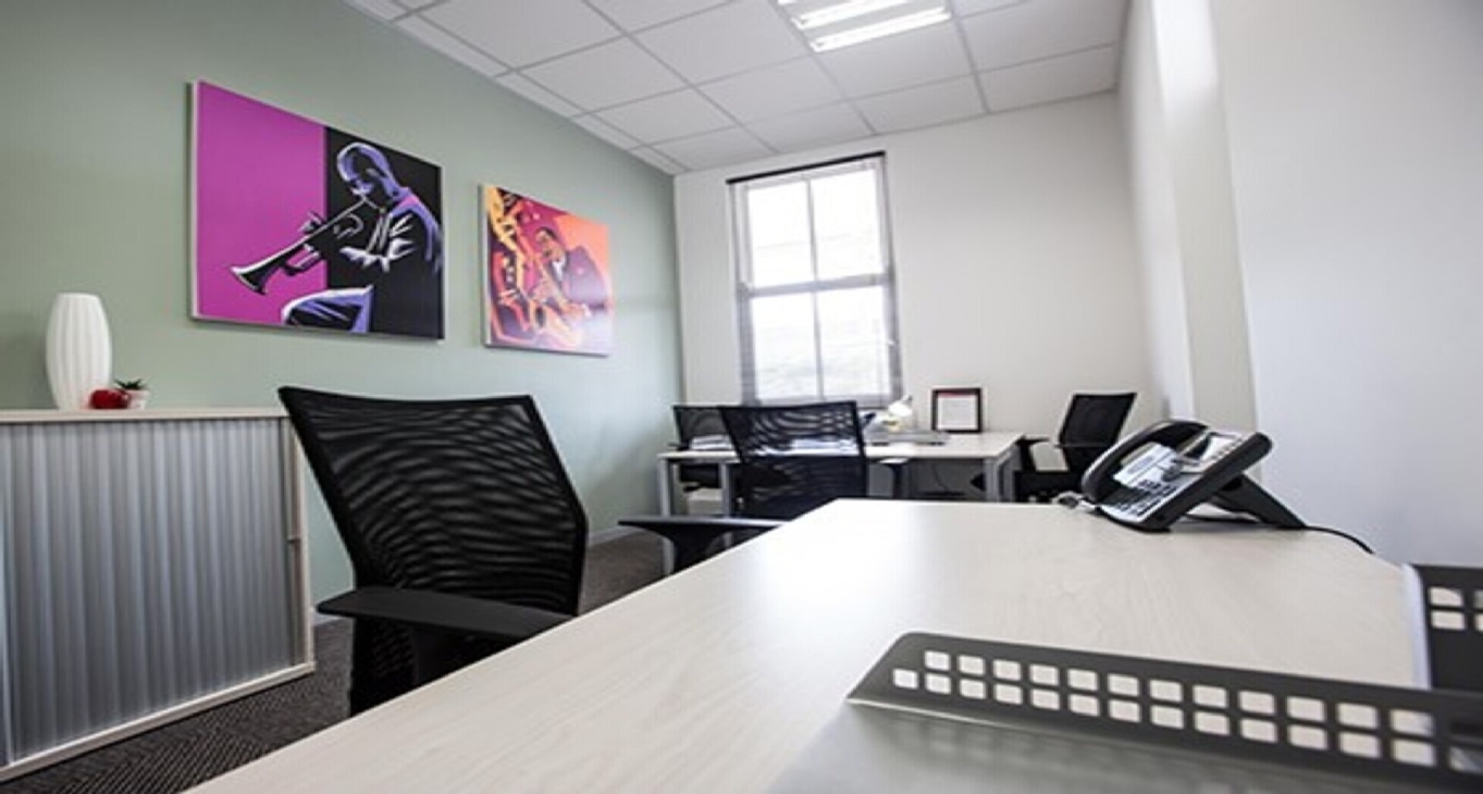 Business Center Walnut Road 11_9-18 Rent office Walnut Road 11_9-18